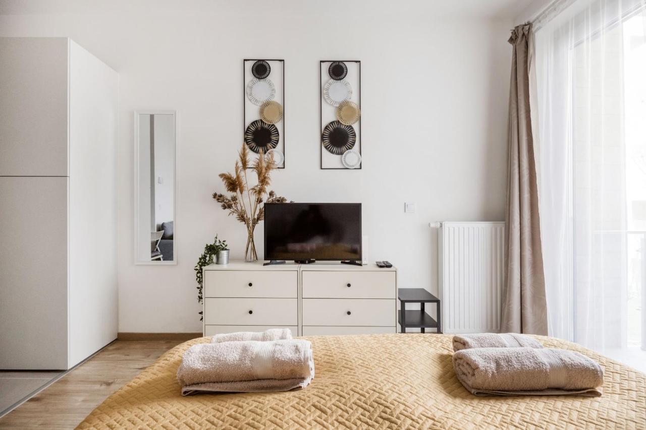 Stylish And Cozy Studio In The Heart Of The City Apartamento Budapeste Exterior foto